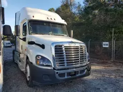 Salvage trucks for sale at Savannah, GA auction: 2020 Freightliner Cascadia 125