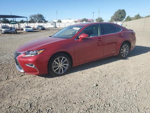 2016 Lexus ES 300H