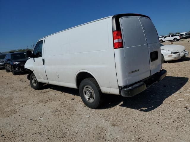 2022 Chevrolet Express G2500