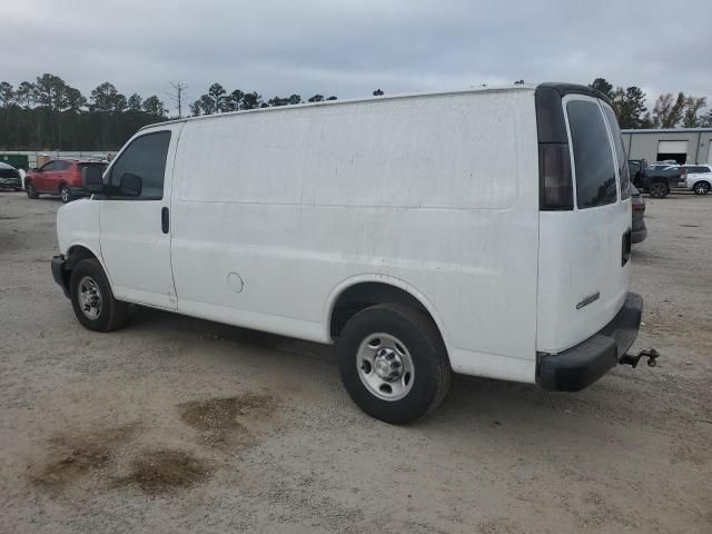 2020 Chevrolet Express G2500