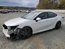 Carros salvage sin ofertas aún a la venta en subasta: 2025 Toyota Camry XSE