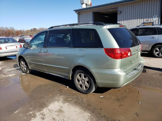 2009 Toyota Sienna CE