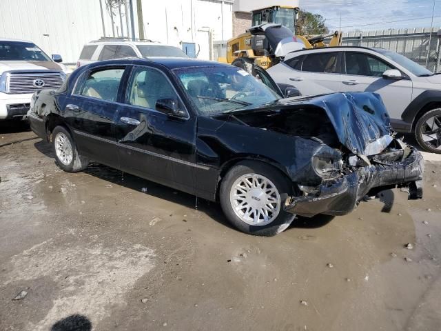 1999 Lincoln Town Car Signature