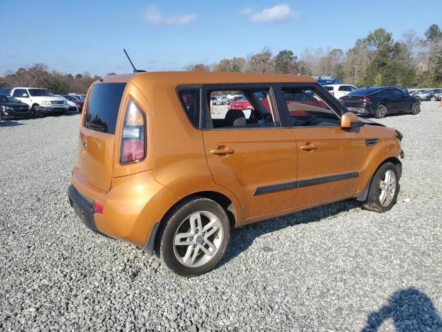 2011 KIA Soul +