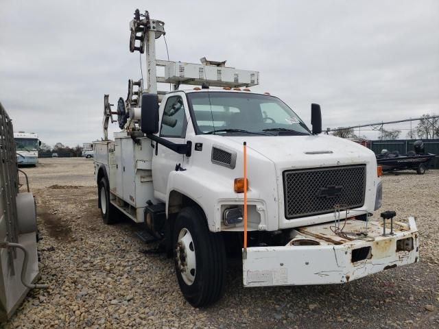 2004 Chevrolet C7500 C7C042