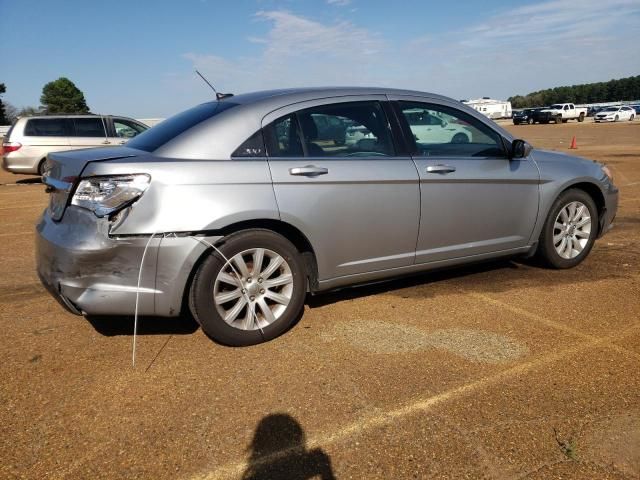 2013 Chrysler 200 Touring