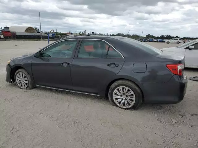 2014 Toyota Camry Hybrid