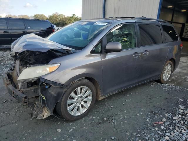 2011 Toyota Sienna XLE