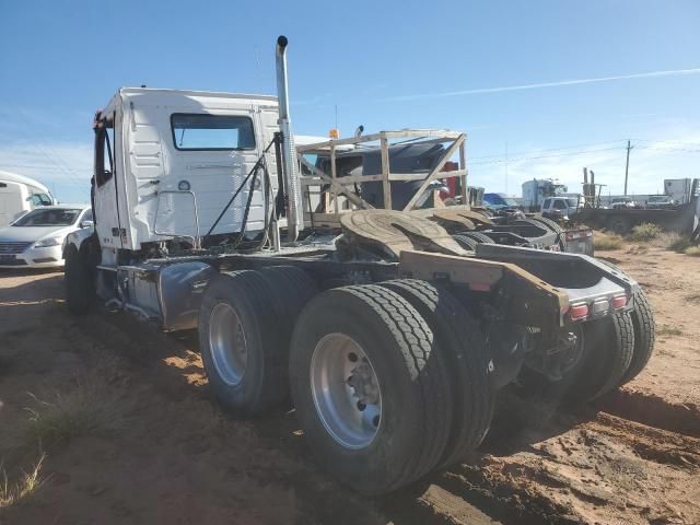 2023 Volvo VHD