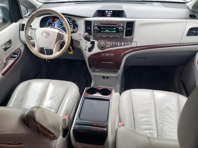 2011 Toyota Sienna XLE