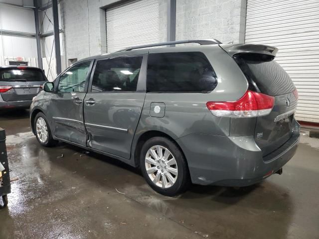 2012 Toyota Sienna XLE