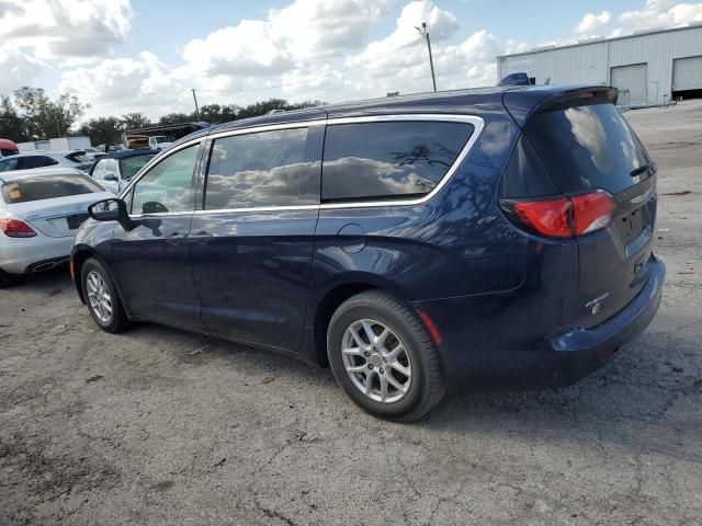 2020 Chrysler Voyager LX