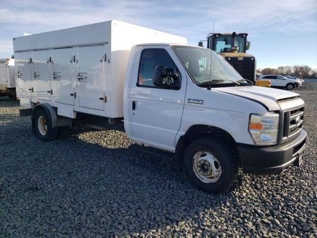 2017 Ford Econoline