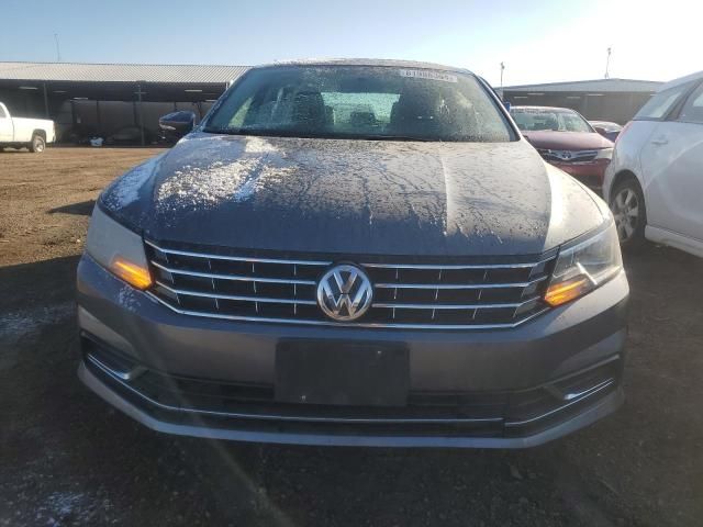 2016 Volkswagen Passat SE