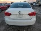 2015 Volkswagen Passat SE