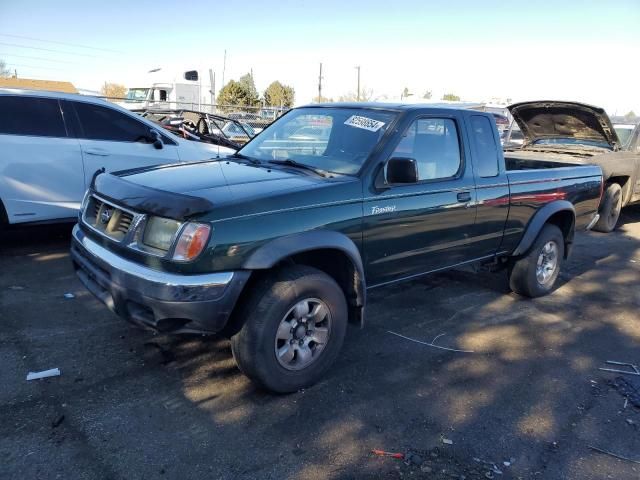 2000 Nissan Frontier King Cab XE