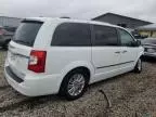 2014 Chrysler Town & Country Limited