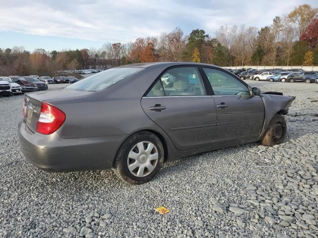 2004 Toyota Camry LE