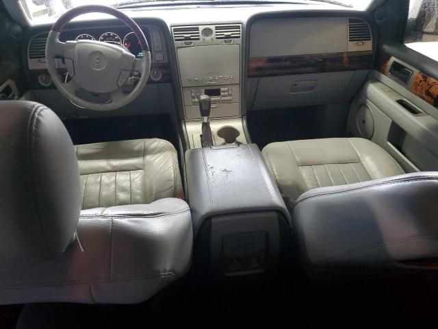 2004 Lincoln Navigator