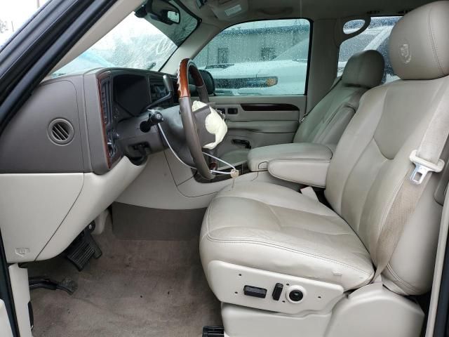 2005 Cadillac Escalade Luxury