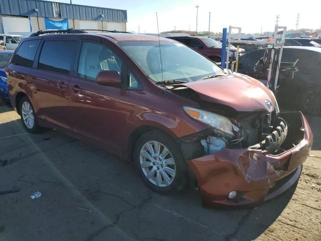 2012 Toyota Sienna XLE