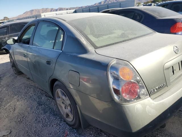 2004 Nissan Altima Base