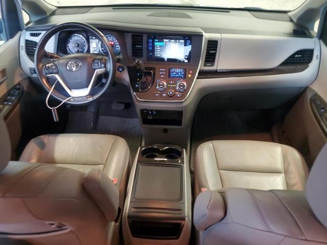 2015 Toyota Sienna XLE