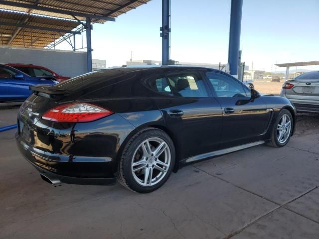 2011 Porsche Panamera 2