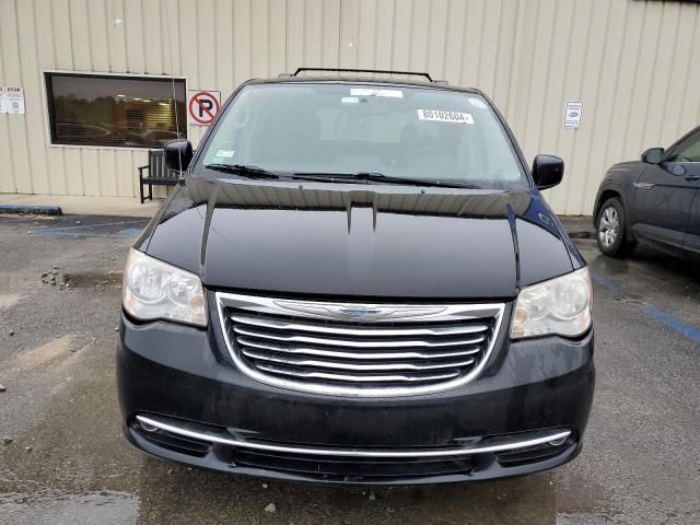 2013 Chrysler Town & Country Touring