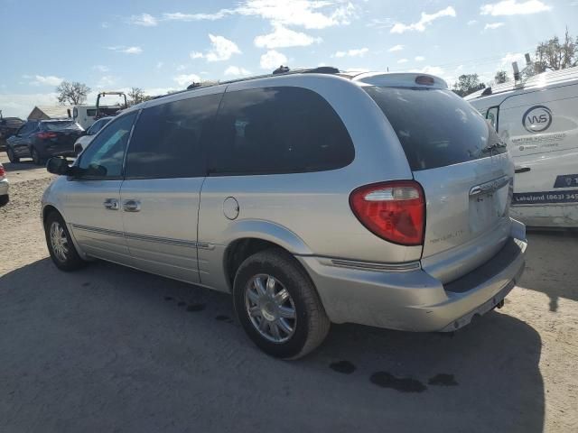 2005 Chrysler Town & Country Limited