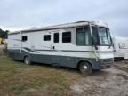 2001 Winnebago 2001 Ford F550 Super Duty Stripped Chassis