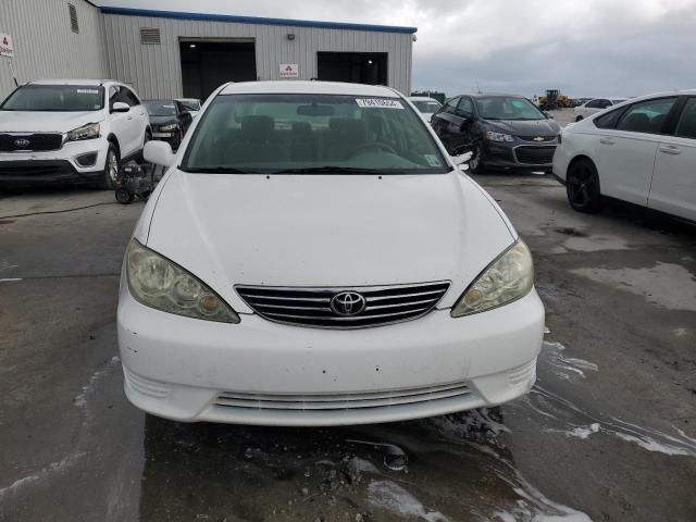 2005 Toyota Camry LE