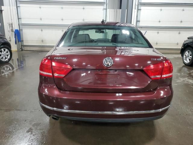 2014 Volkswagen Passat SEL