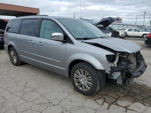 2014 Chrysler Town & Country Touring L