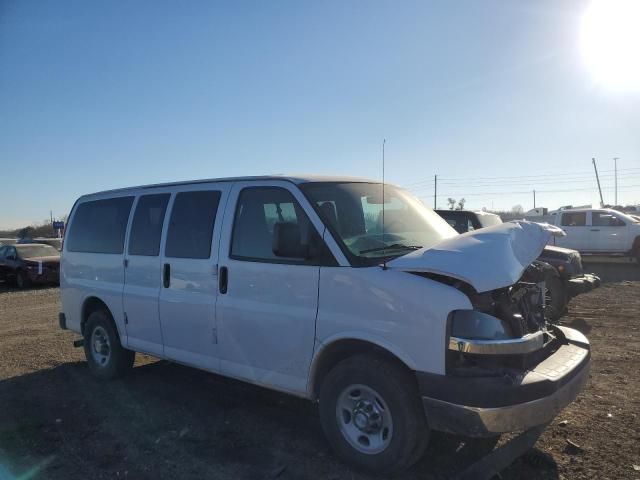 2017 Chevrolet Express G2500 LT