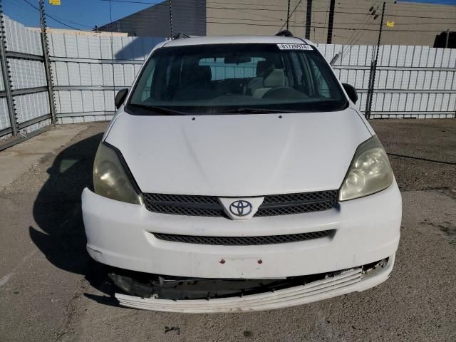 2005 Toyota Sienna CE