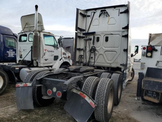 2017 Freightliner Cascadia 125