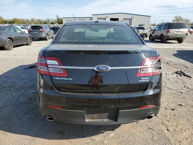 2018 Ford Taurus SEL