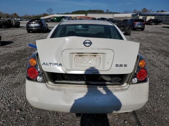 2004 Nissan Altima Base