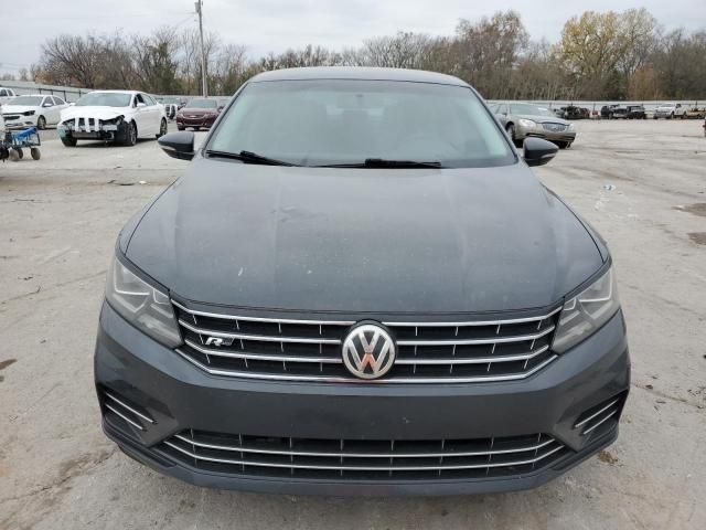 2017 Volkswagen Passat R-Line