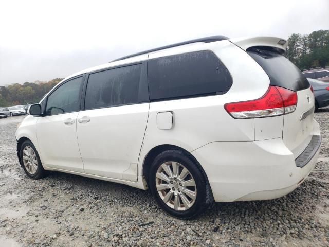 2012 Toyota Sienna XLE