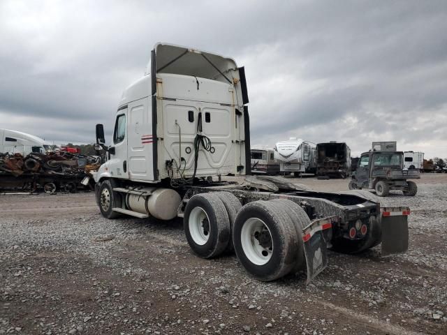 2017 Freightliner Cascadia 113