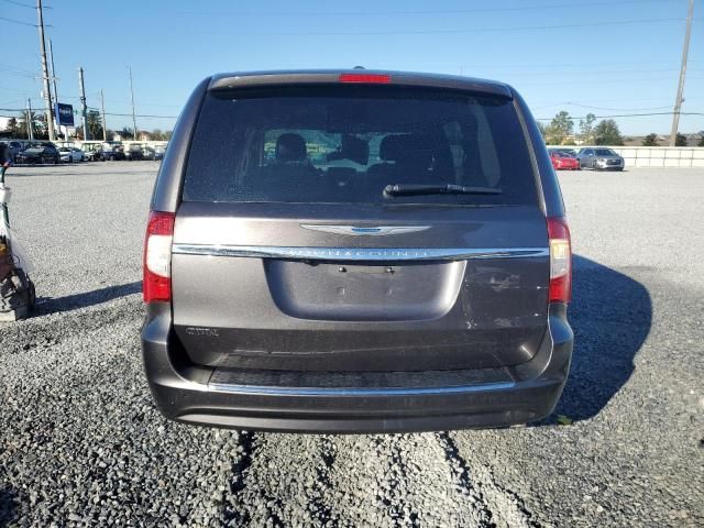 2016 Chrysler Town & Country Touring