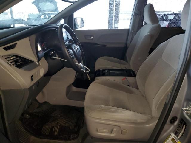 2015 Toyota Sienna LE