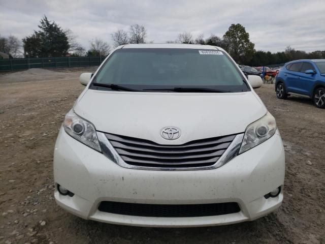 2015 Toyota Sienna XLE