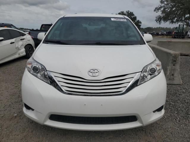 2015 Toyota Sienna LE