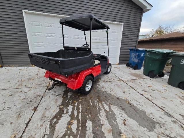 2001 Yamaha Golf Cart