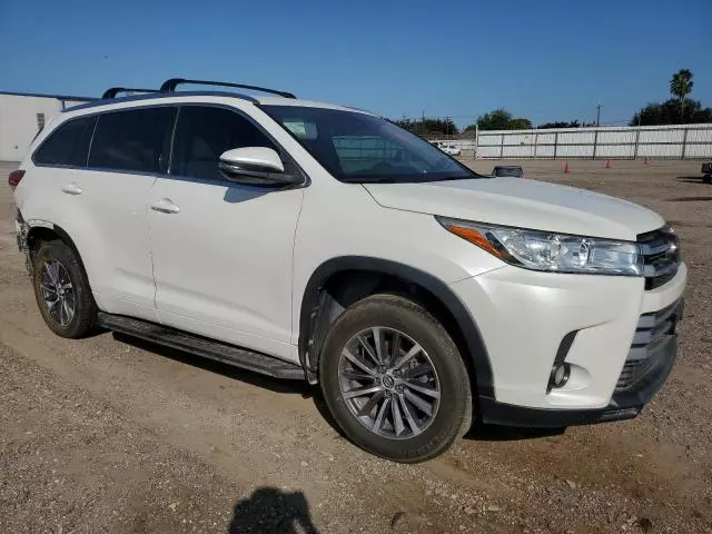 2018 Toyota Highlander SE