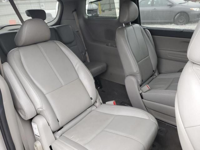 2016 KIA Sedona LX