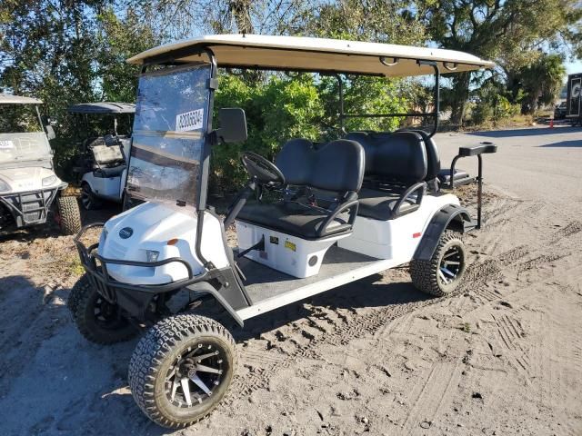 2016 Starcraft Golf Cart